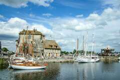106: Normandie-530
