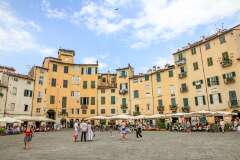 48: Toscane-210