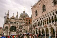 2: Venise-202